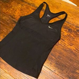 NIKE 🖤 RAZORBACK SPORT TANK W BUILT-IN PADDED BRA